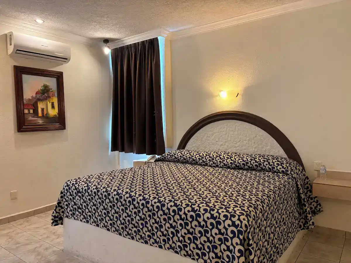 Comfortable room at Hotel Tampico